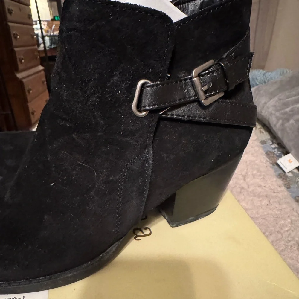 Sonoma‎ Black Ankle Booties with Buckle